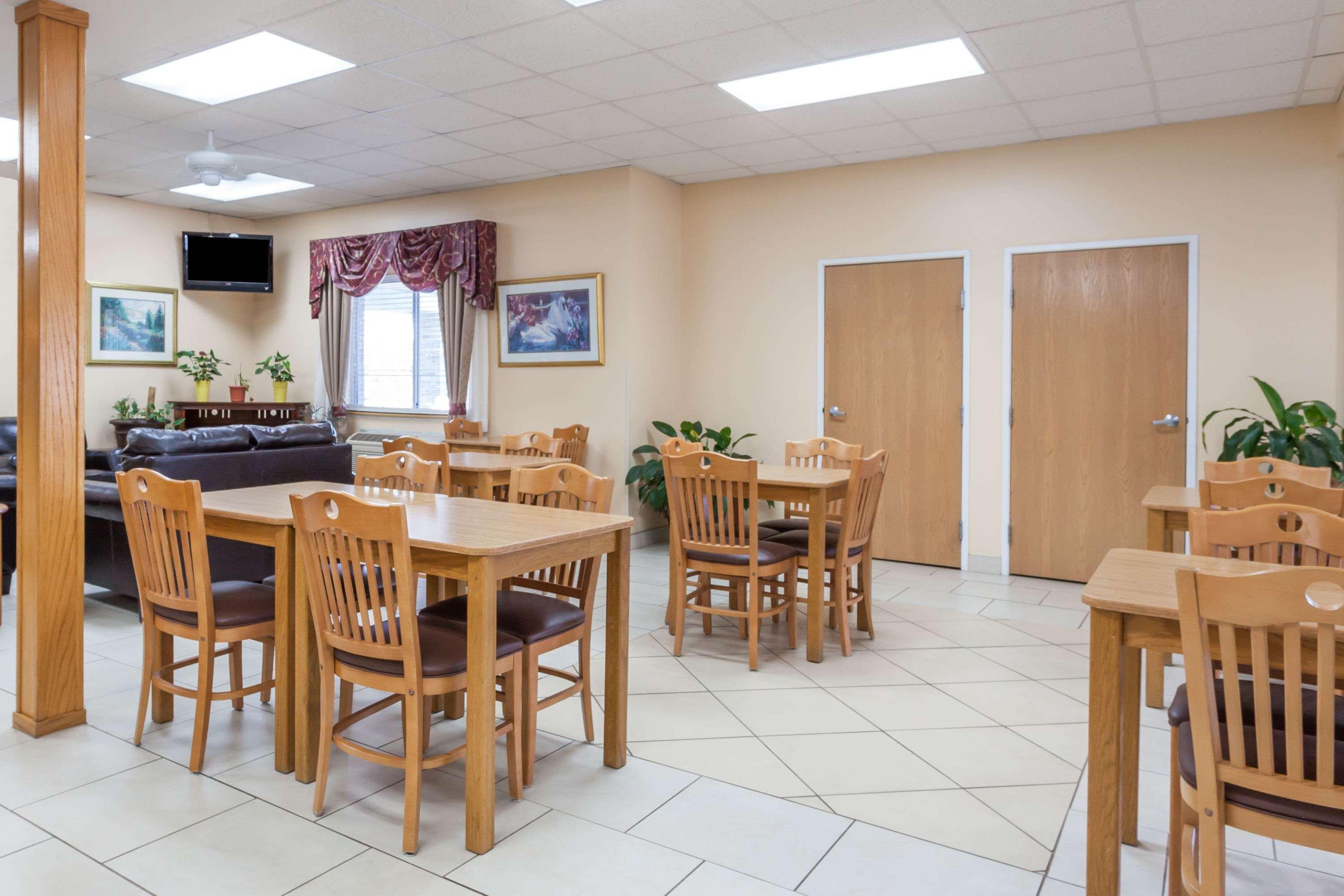 Days Inn By Wyndham Imlay City Extérieur photo