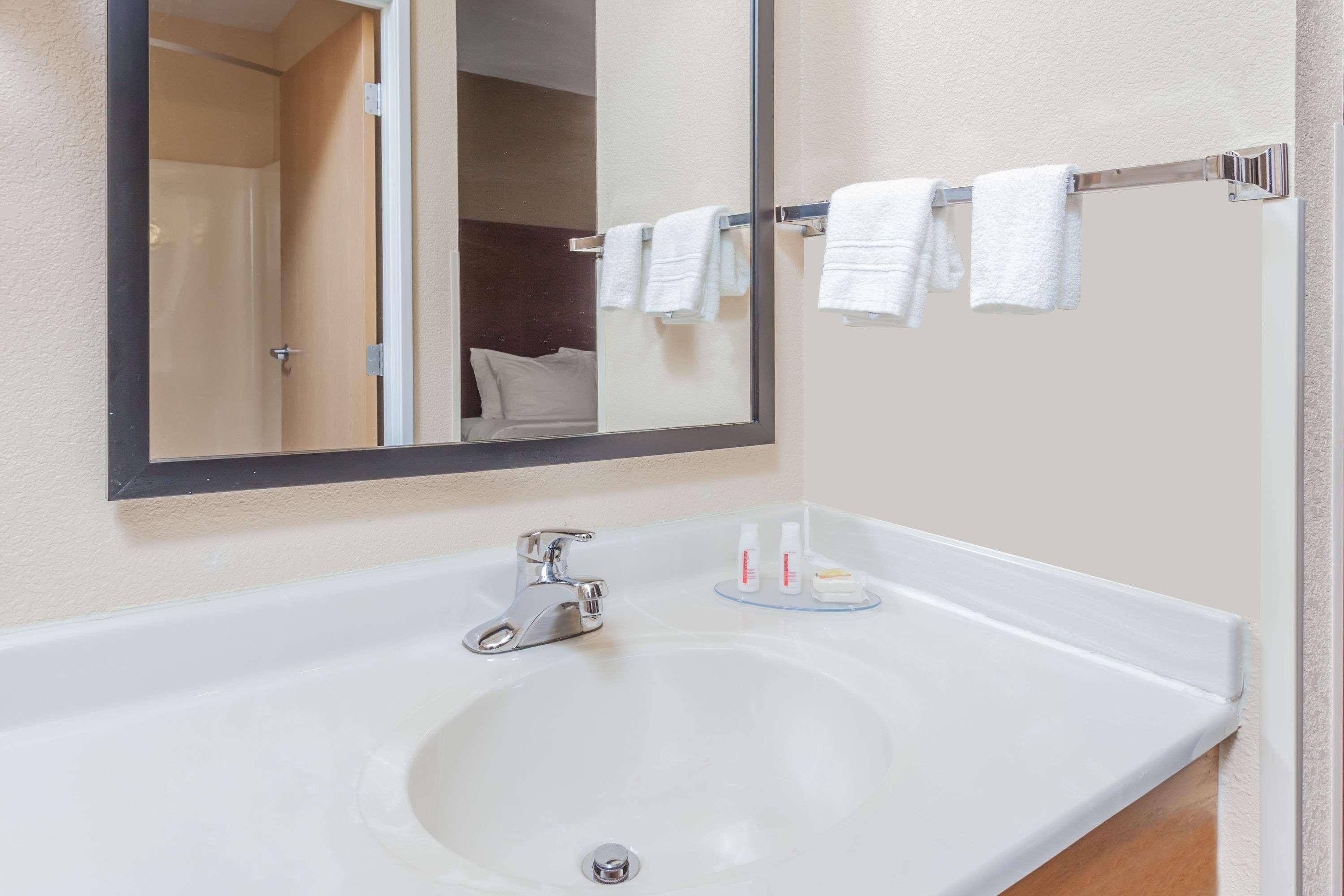 Days Inn By Wyndham Imlay City Extérieur photo